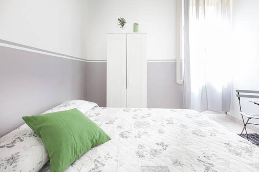 Domus Merulana Bed And Breakfast Рим Номер фото