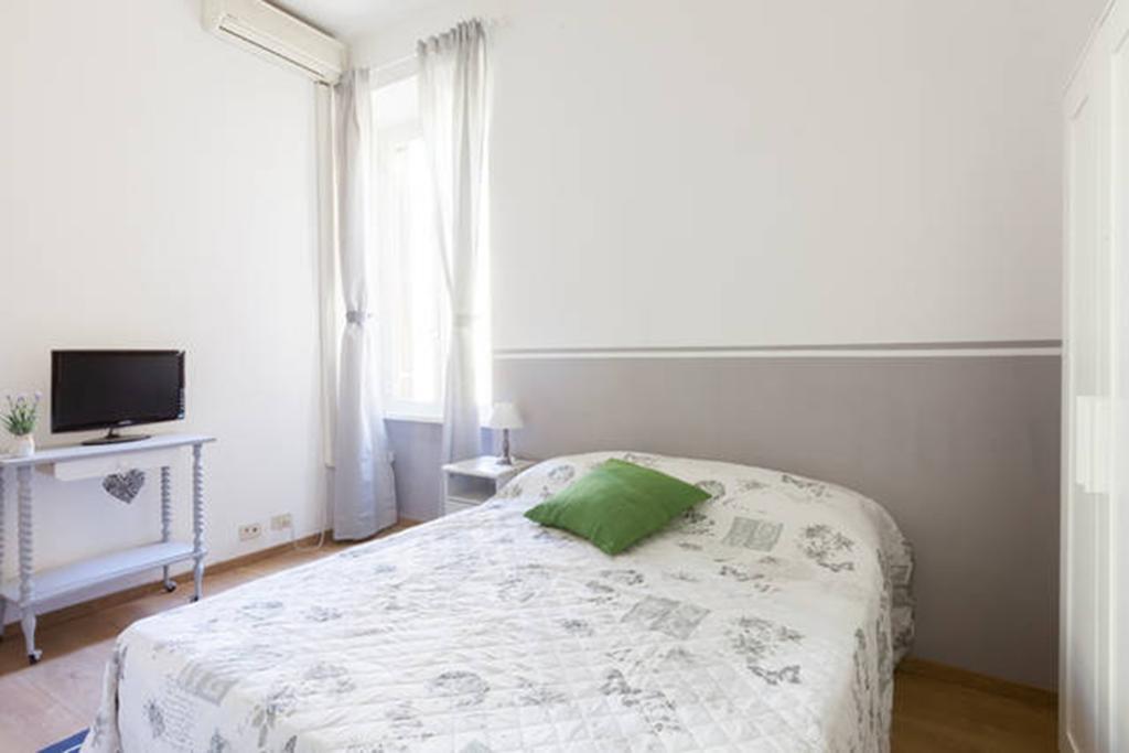 Domus Merulana Bed And Breakfast Рим Номер фото